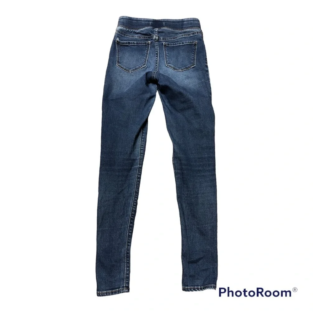 Old Navy rockstar jegging jeans - Picture 2 of 4